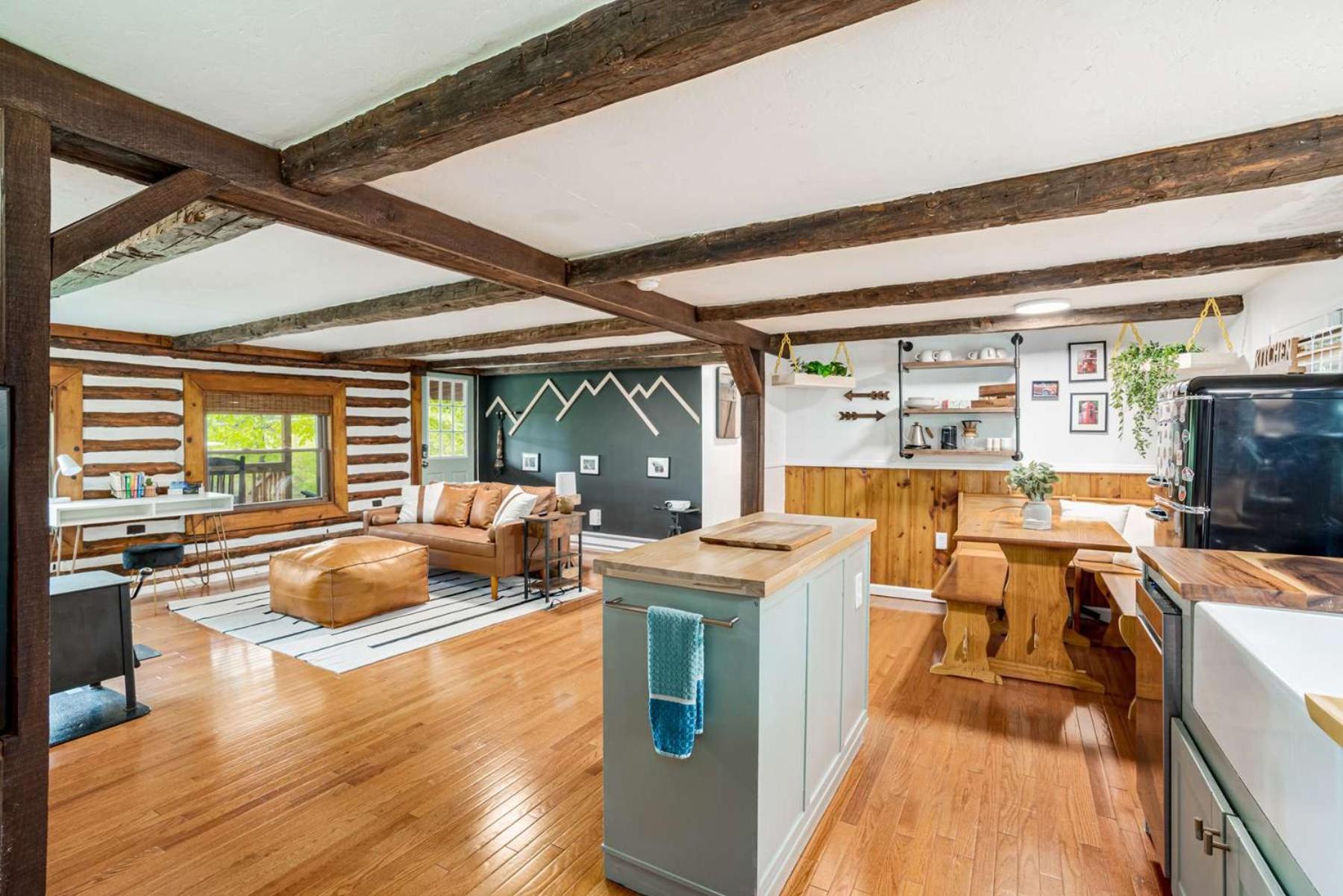 Modernized Log Cabin W Hot Tub Fire Pit & Views Berkeley Springs Kültér fotó